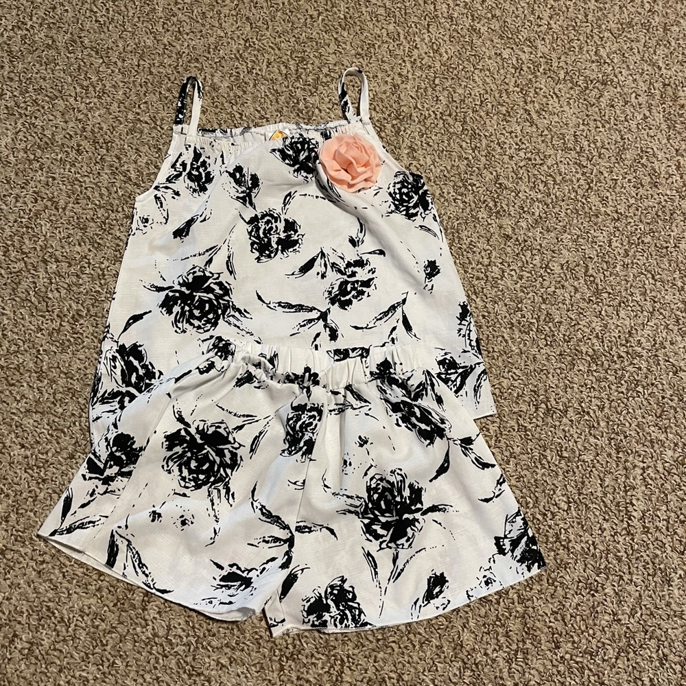 NEW 2 piece Shorts Top Outfit